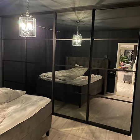 Modern Large 3-bed Near Arena 2025 Villa