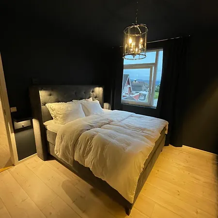 Villa Modern Large 3-bed Near Arena 2025